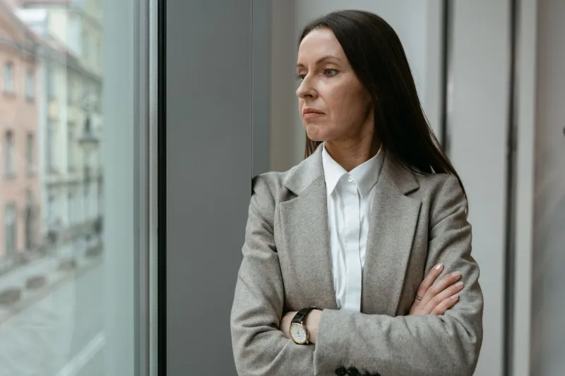 When Mastery Becomes a Ceiling: How Deep Expertise Can Quietly Stall Your Leadership Ascent
